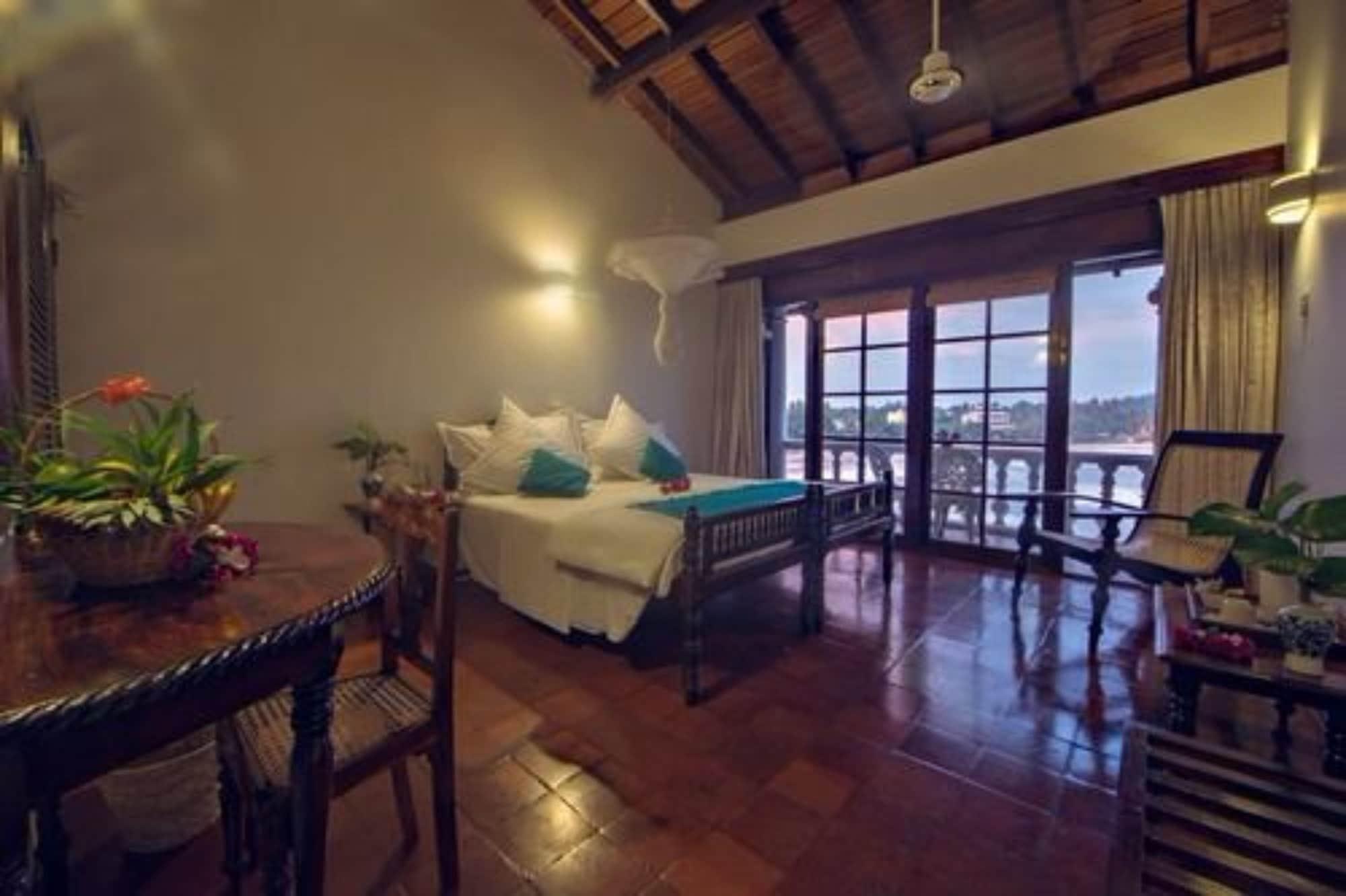 Closenberg Hotel Галле Экстерьер фото
