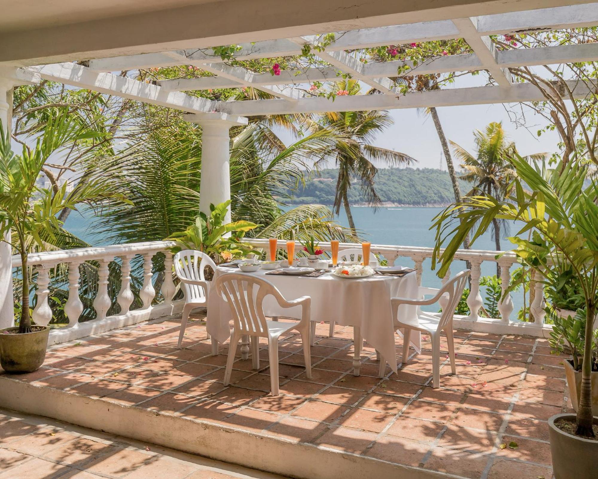 Closenberg Hotel Галле Экстерьер фото
