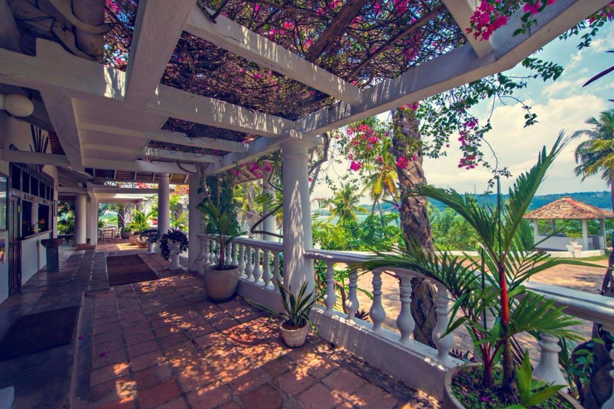 Closenberg Hotel Галле Экстерьер фото