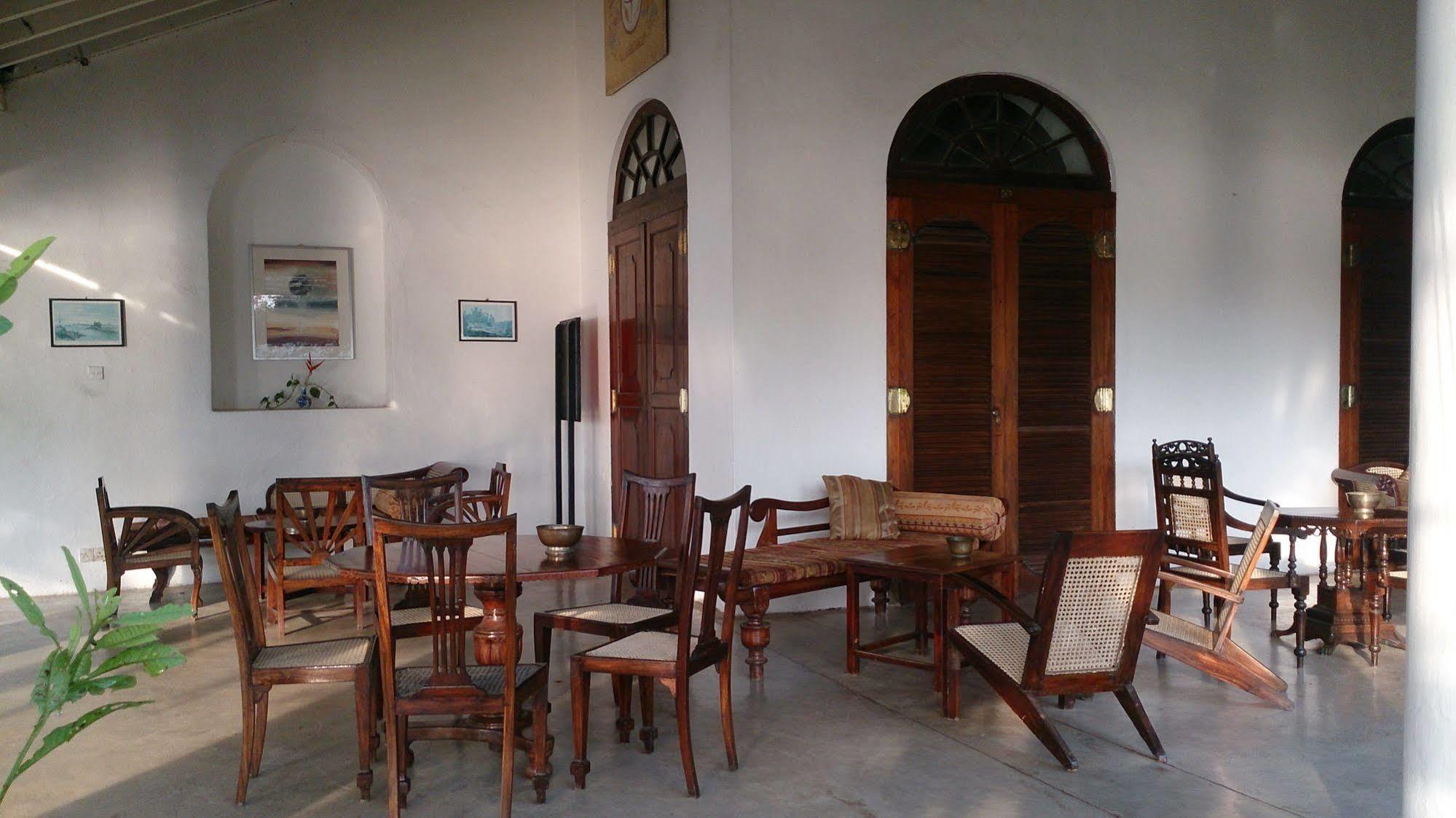 Closenberg Hotel Галле Экстерьер фото